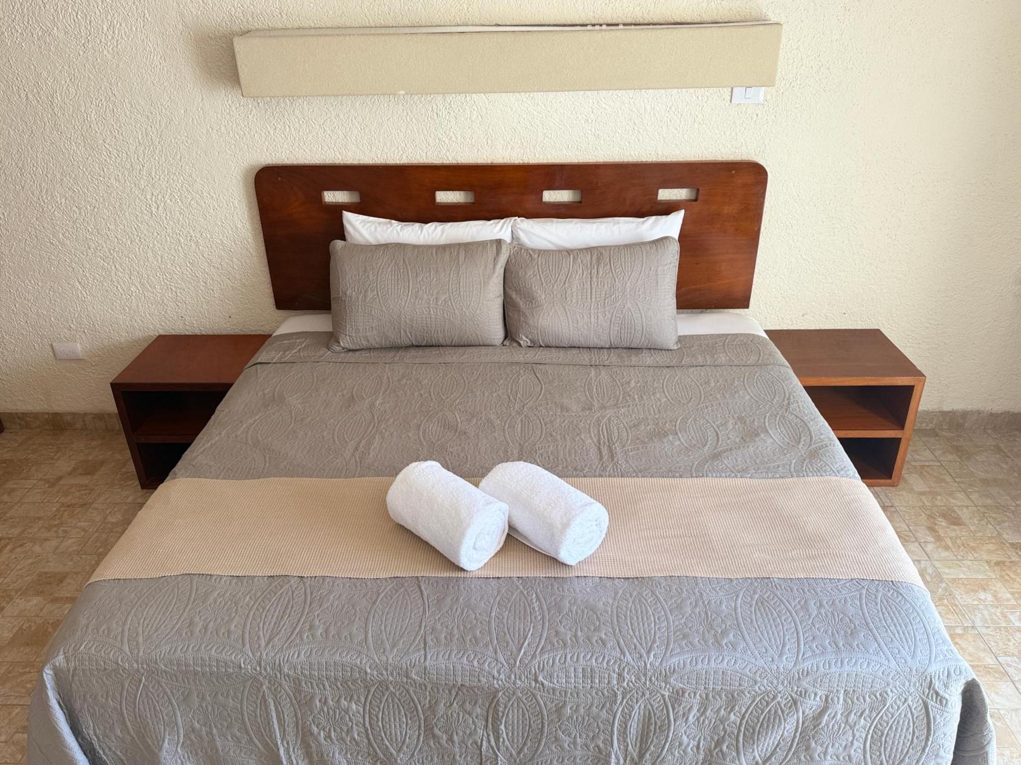 Luciana Hotel & Beach Club بلايا ديل كارمن الغرفة الصورة