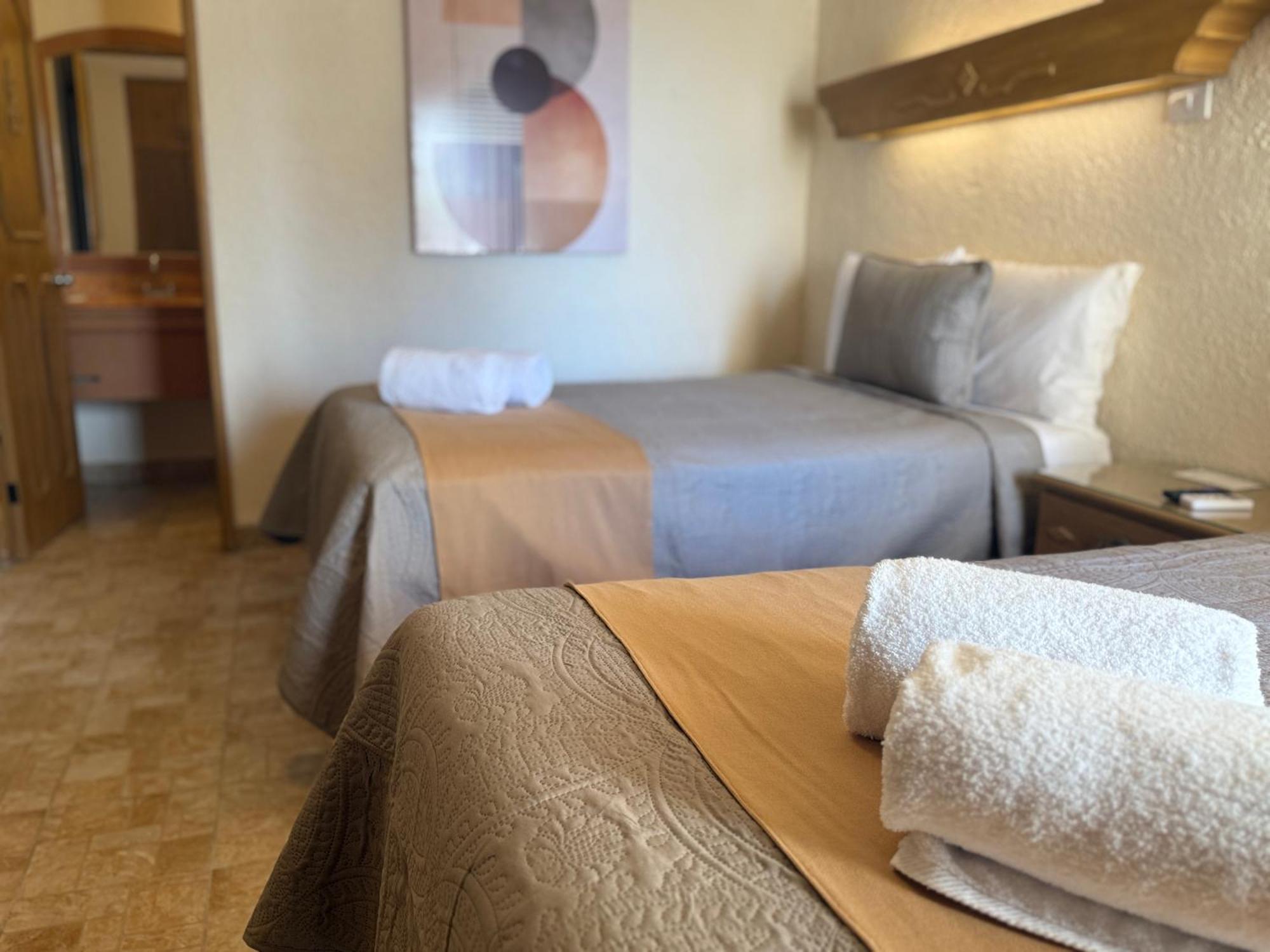 Luciana Hotel & Beach Club بلايا ديل كارمن الغرفة الصورة